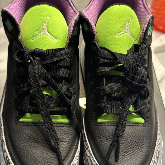 Jordan 3 Retro SE Black and Electric Green - Picture 1 of 2